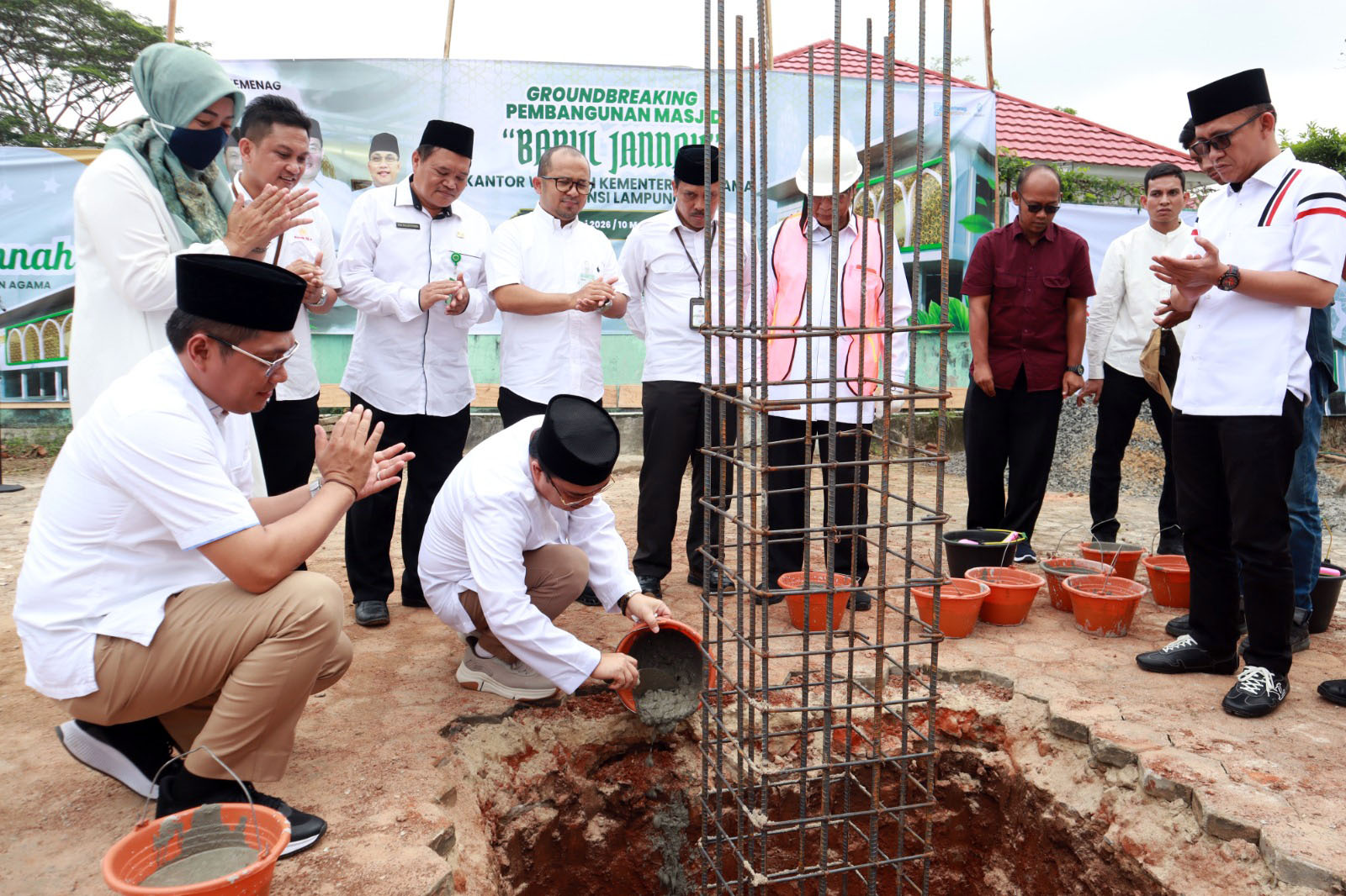 Groundbreaking Pembangunan Masjid Babul Jannah Kanwil Kemenag Lampung